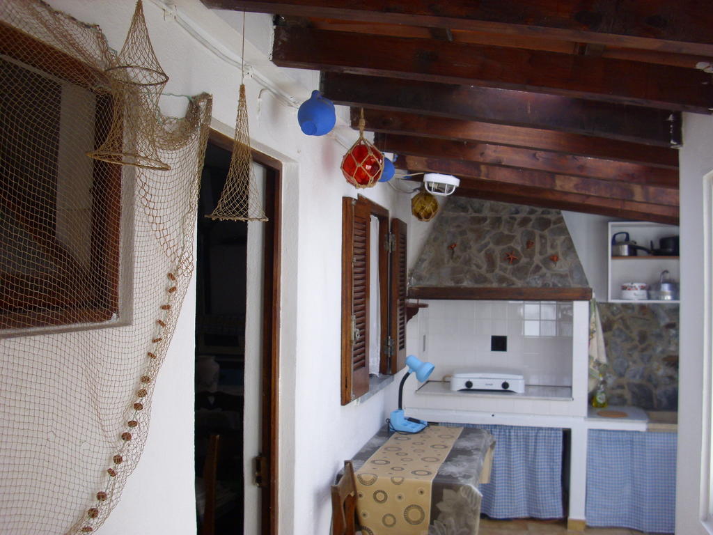 Hospedaria Bernardo Ericeira Ruang foto