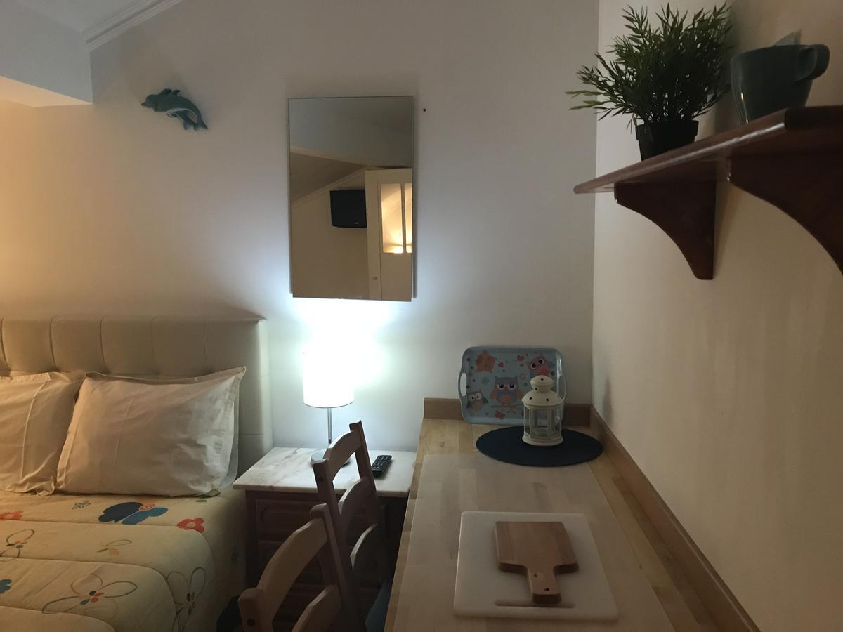 Hospedaria Bernardo Ericeira Bagian luar foto