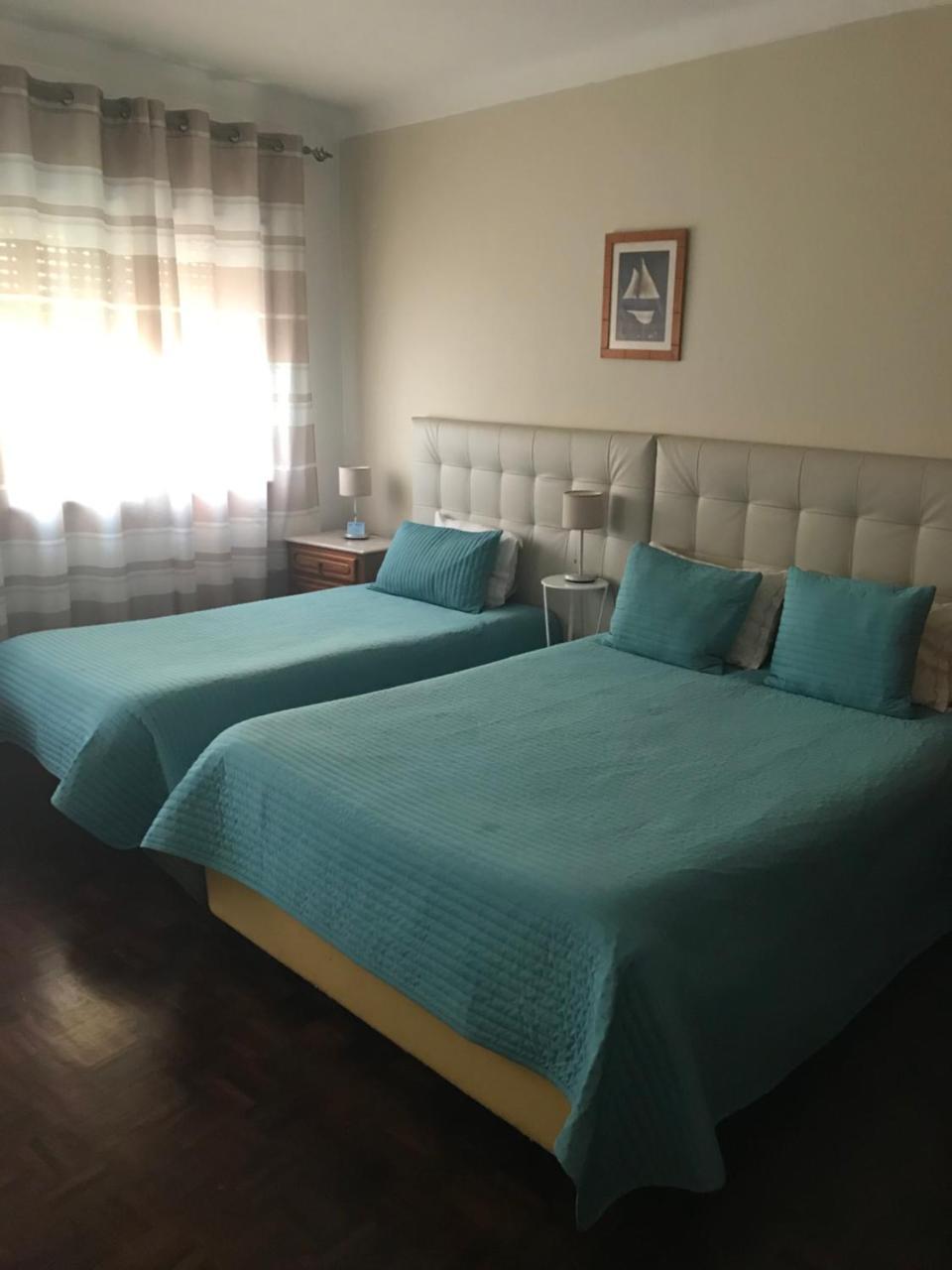 Hospedaria Bernardo Ericeira Bagian luar foto